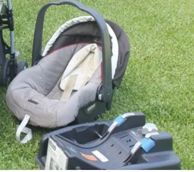 Huevito- Peg-perego- Primo Vaggio- con base ajustable — vista 1