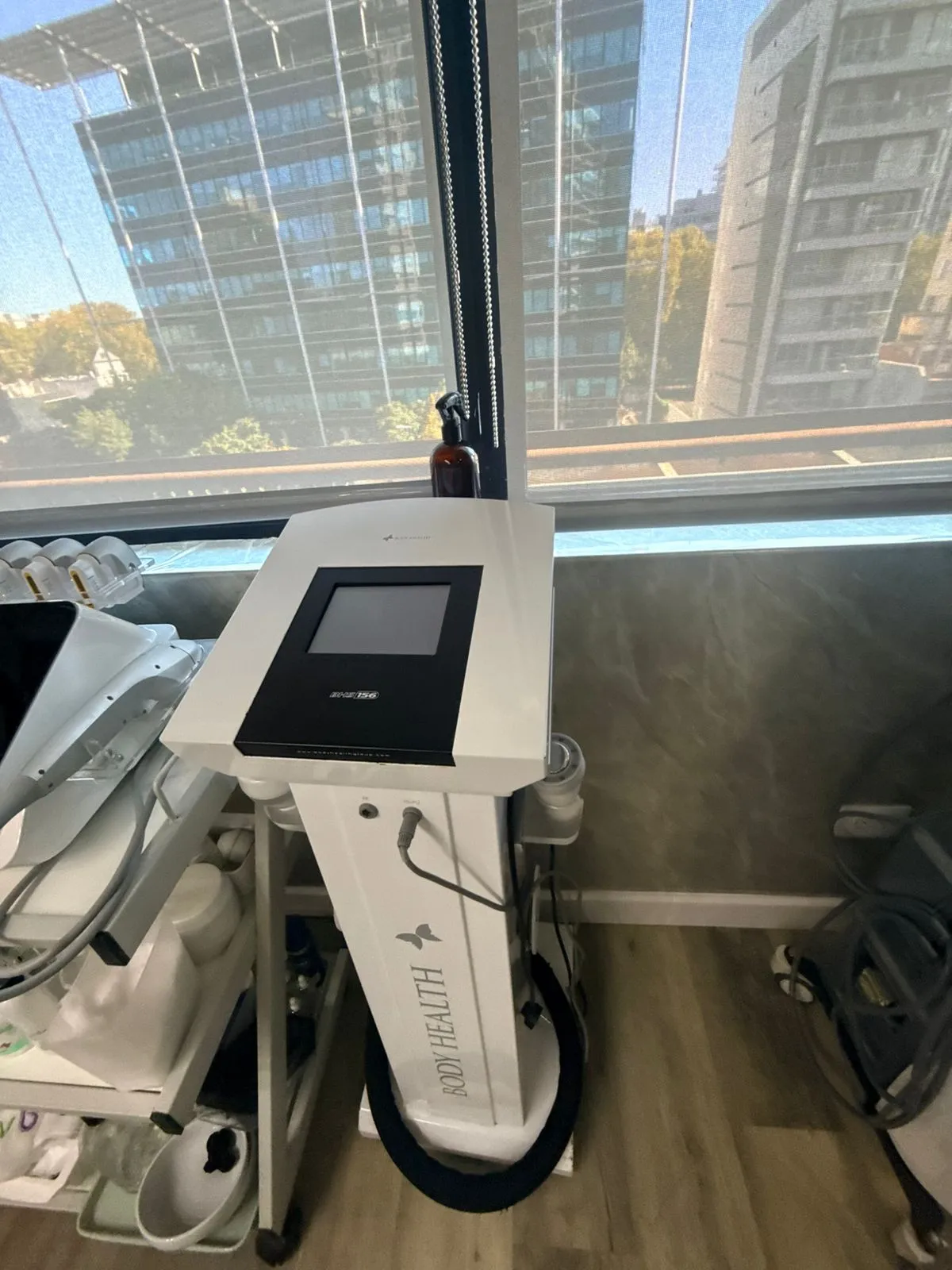 BHS 201 Equipo con Vacum + Radiofrecuencia + Dermo Facial — vista 3
