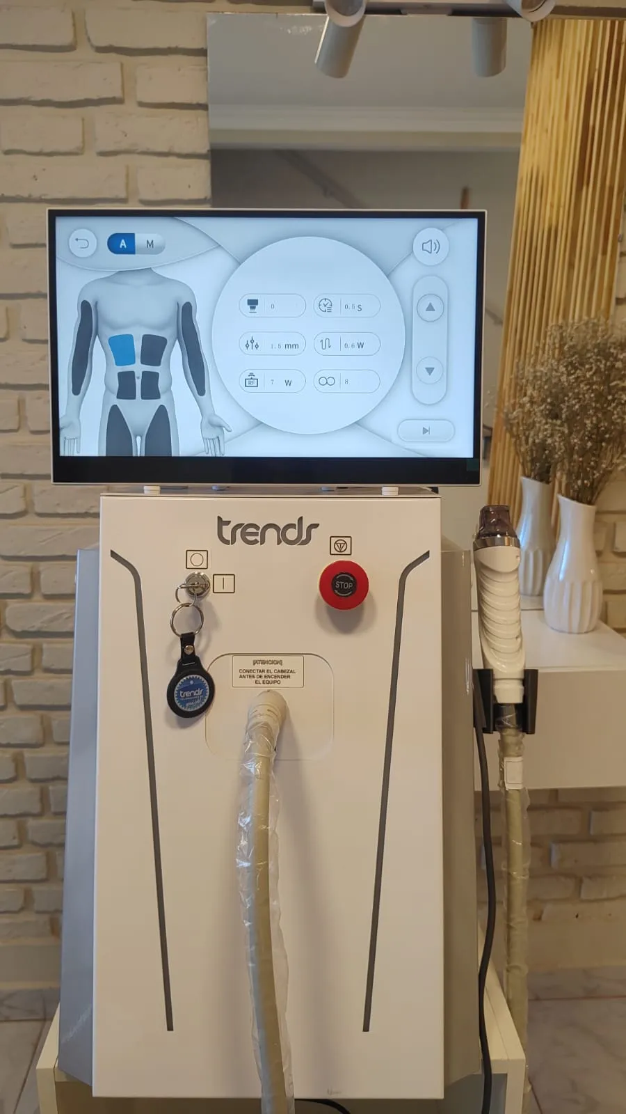 HYPNOS | Radiofrecuencia con Microagujas Tecnología avanzada para lifting facial — vista 1