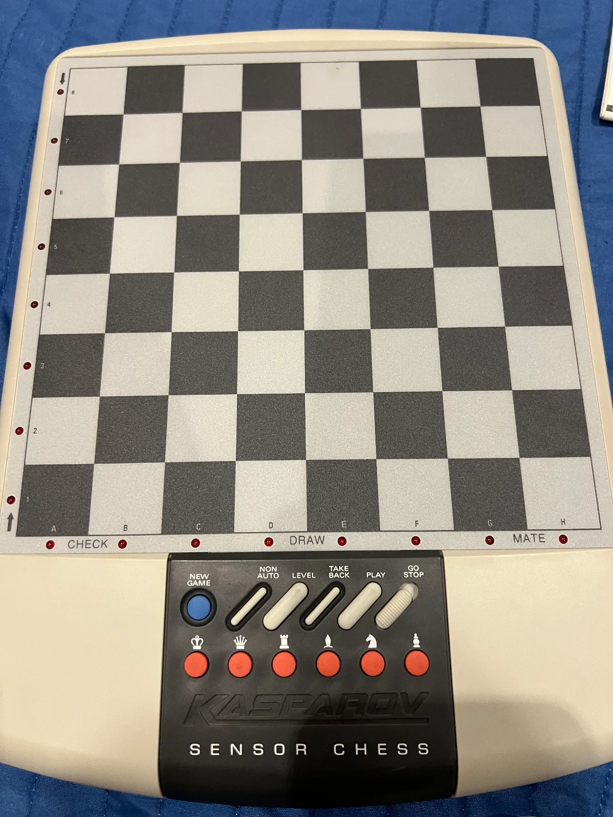 Ajedrez Electrónico Vintage Saitek Kasparov Sensor Chess – Completo – Sin Uso – — vista 3