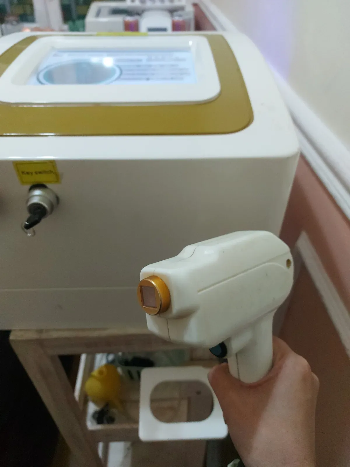 Equipo depilacion láser tipo soprano 808 longitud de onda sistema frio — vista 3
